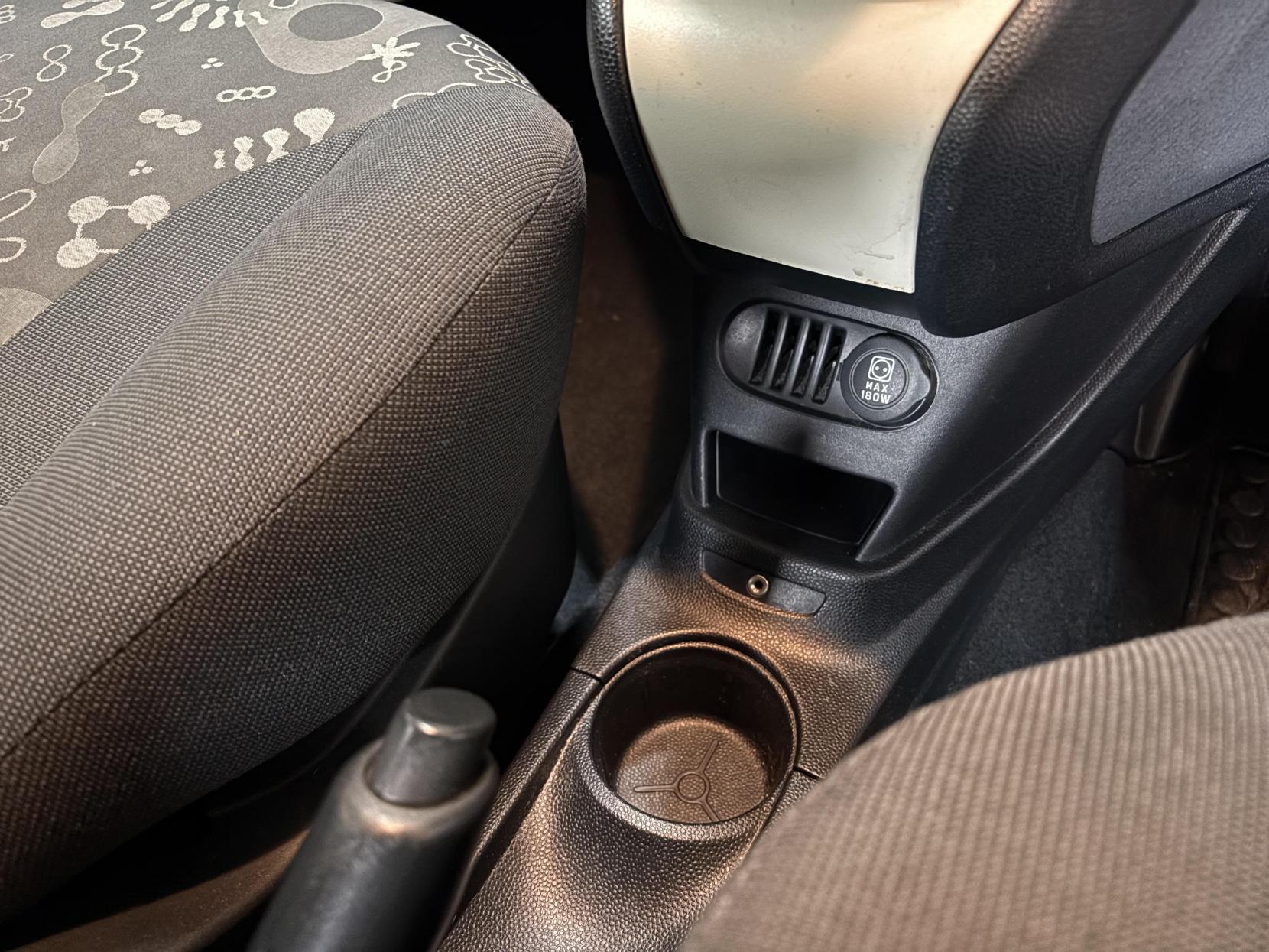 Ford Ka 1.2 Studio Hatchback 3dr Petrol Manual Euro 5 (69 ps)