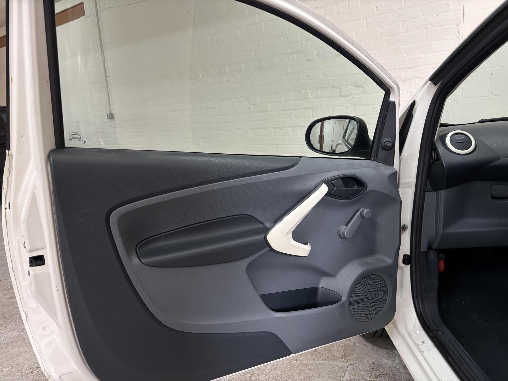 Ford Ka 1.2 Studio Hatchback 3dr Petrol Manual Euro 5 (69 ps)