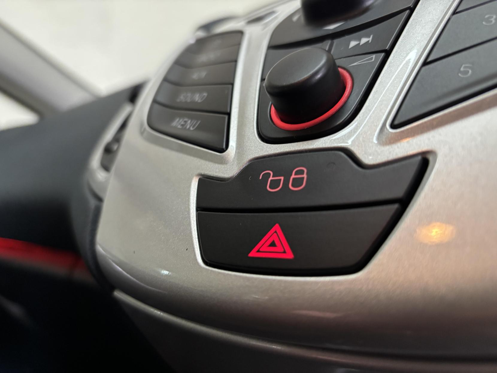 Ford Fiesta 1.4 TDCi Titanium Hatchback 5dr Diesel Manual (104 g/km, 69 bhp)