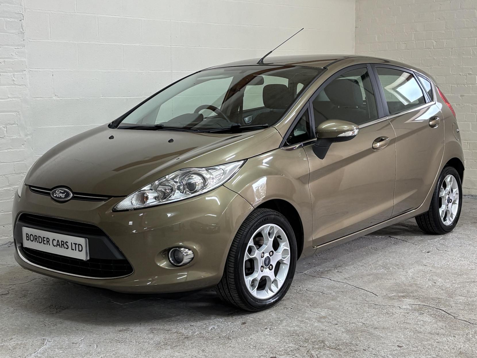 Ford Fiesta 1.4 TDCi Titanium Hatchback 5dr Diesel Manual (104 g/km, 69 bhp)