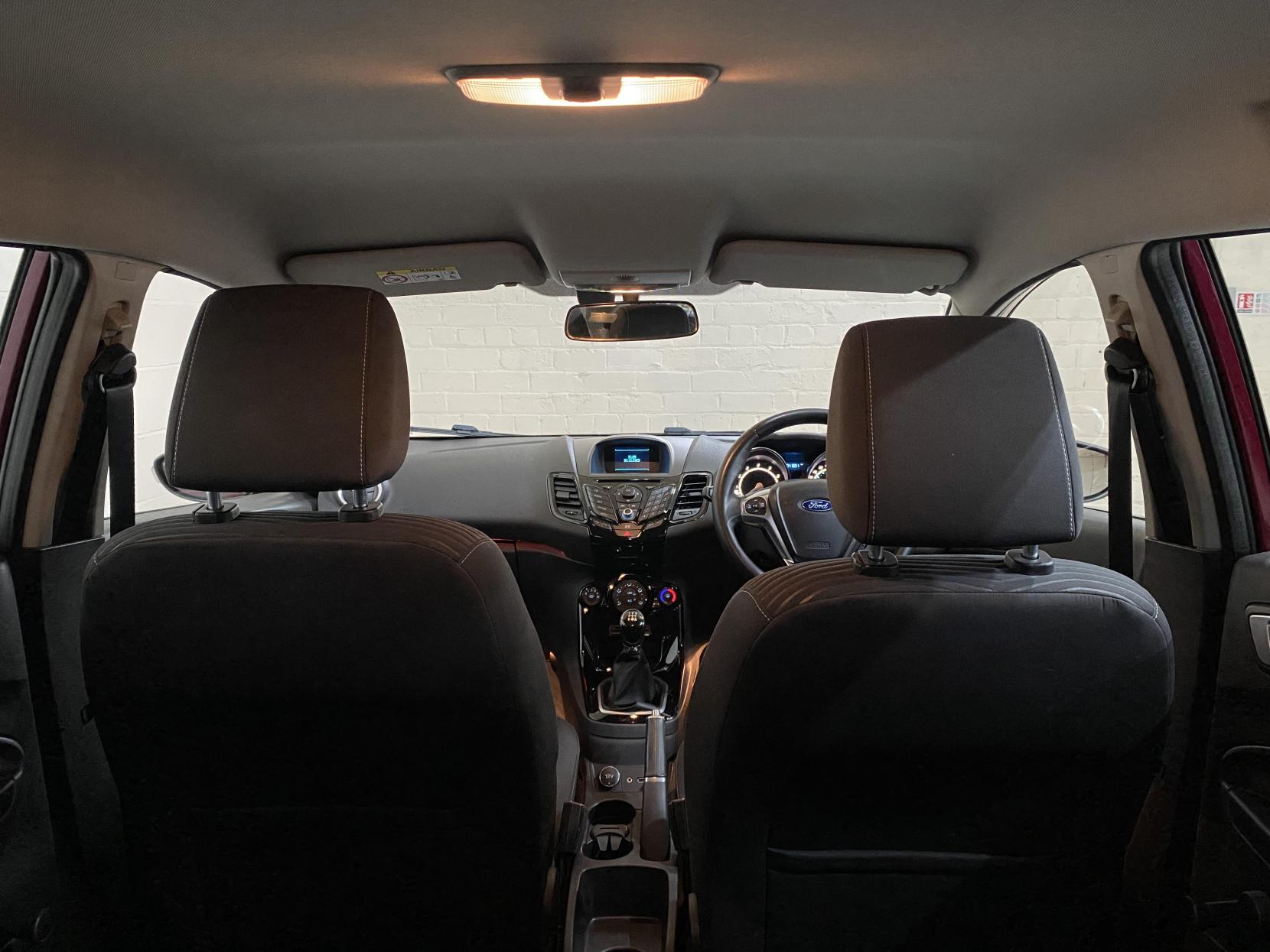 Ford Fiesta 1.25 Zetec Hatchback 5dr Petrol Manual Euro 5 (82 ps)