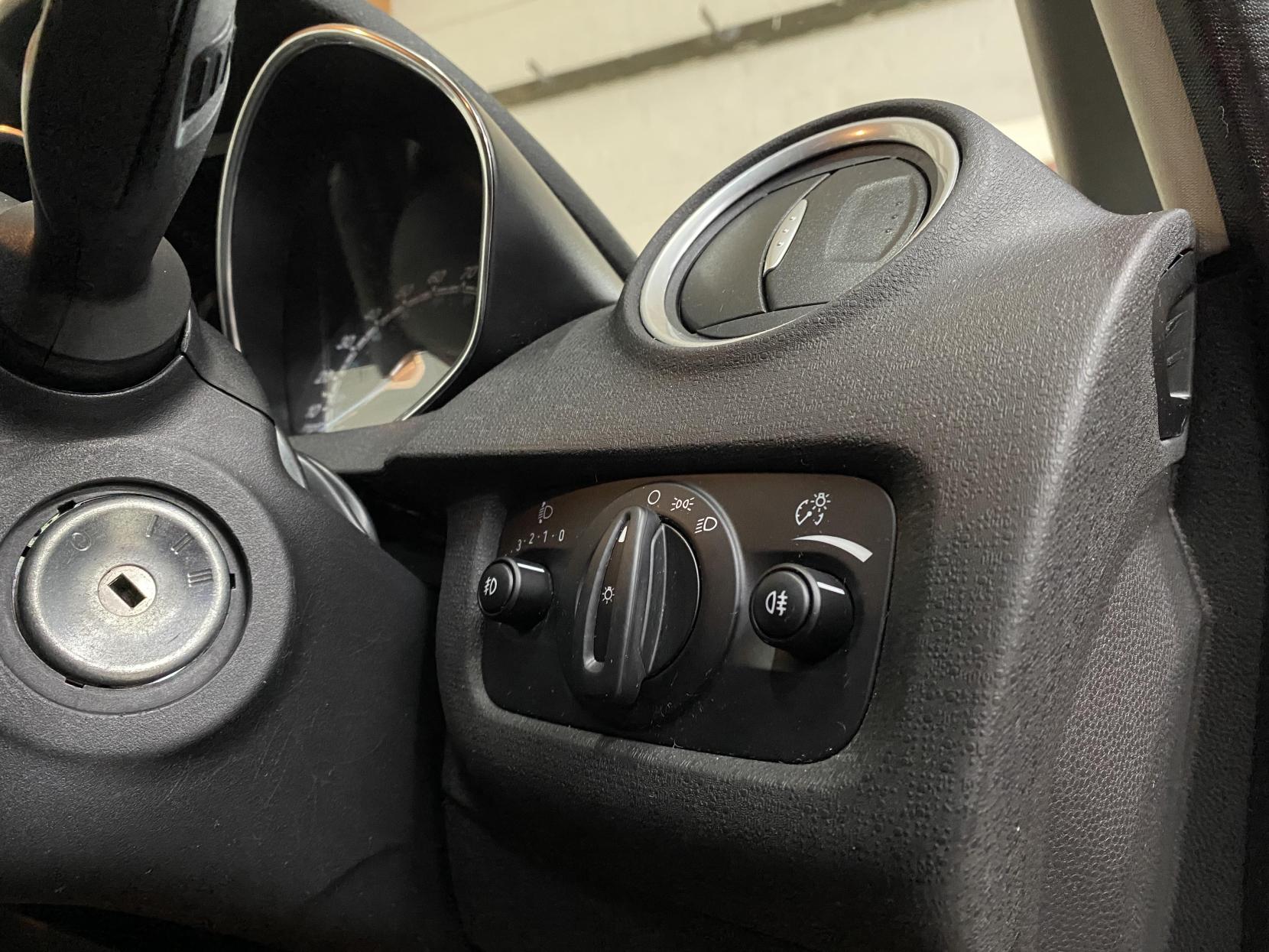 Ford Fiesta 1.25 Zetec Hatchback 5dr Petrol Manual Euro 5 (82 ps)