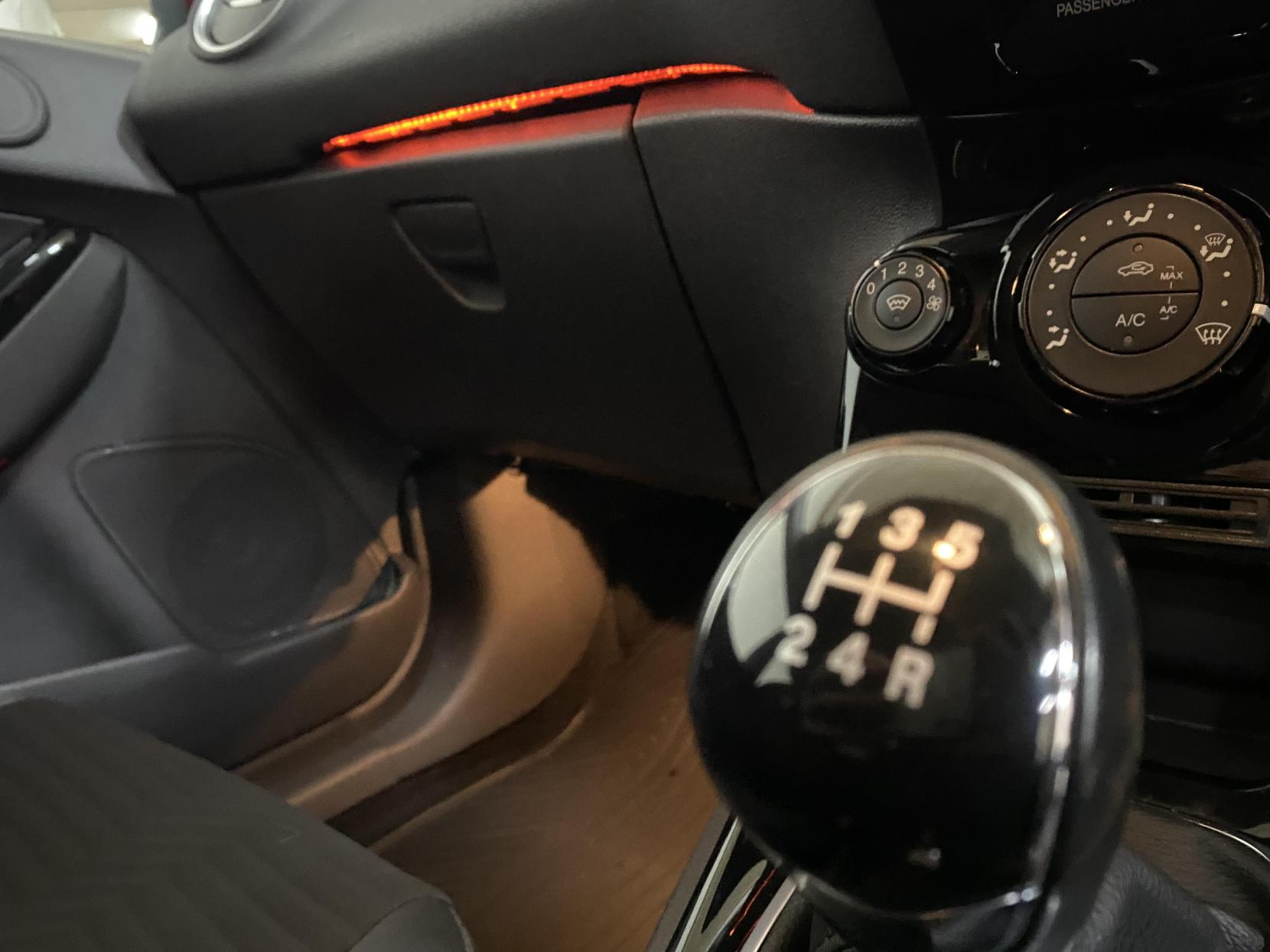 Ford Fiesta 1.25 Zetec Hatchback 5dr Petrol Manual Euro 5 (82 ps)