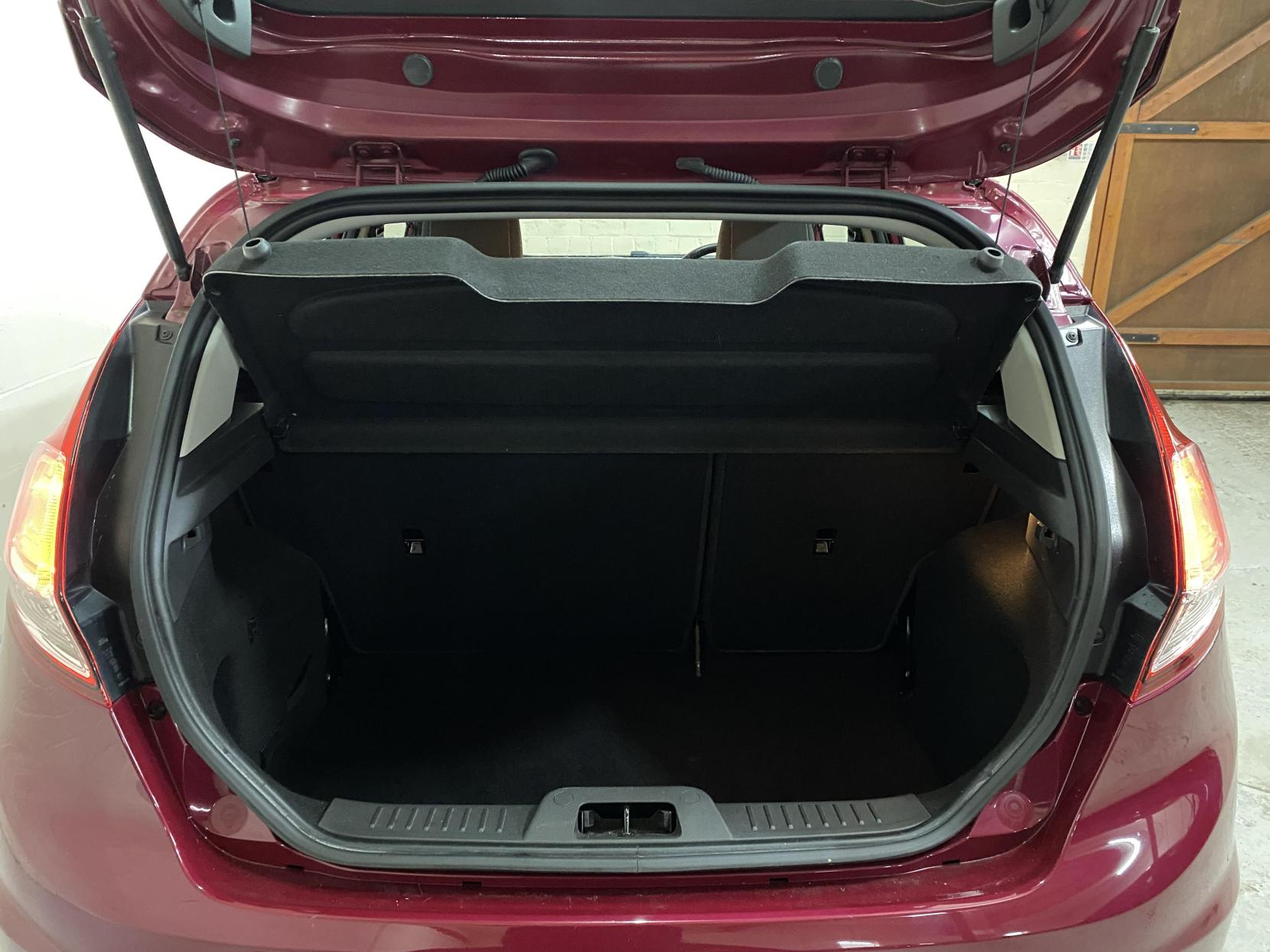 Ford Fiesta 1.25 Zetec Hatchback 5dr Petrol Manual Euro 5 (82 ps)