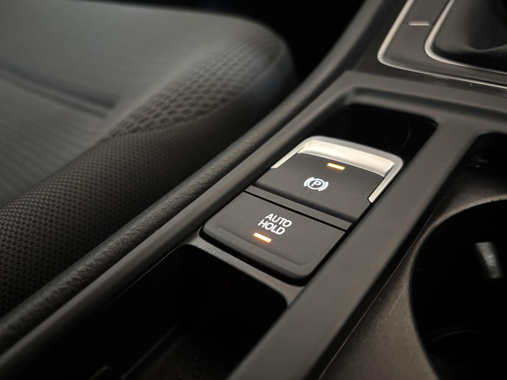 Volkswagen Golf 1.6 TDI SE Nav Estate 5dr Diesel Manual Euro 6 (s/s) (115 ps)