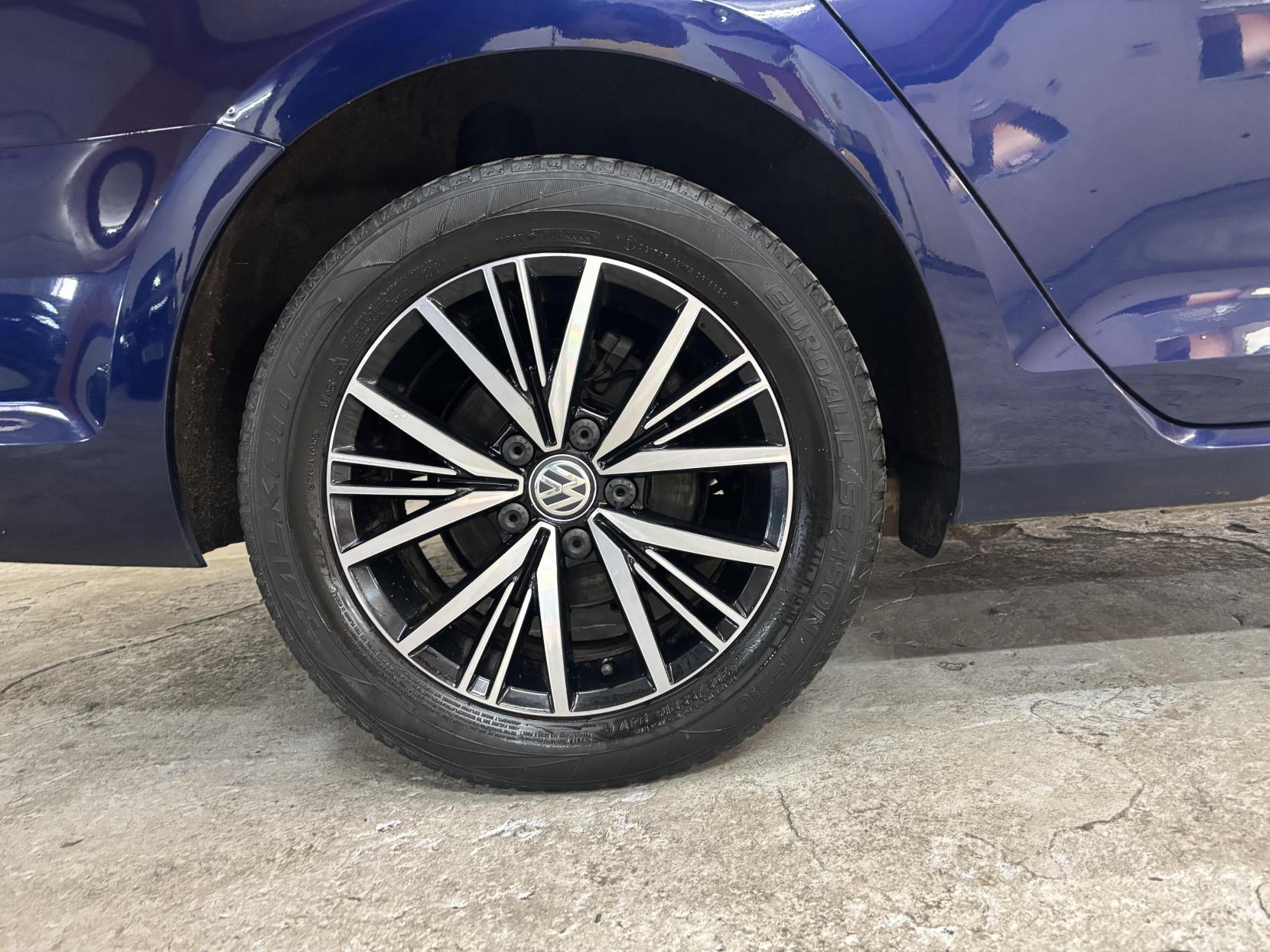 Volkswagen Golf 1.6 TDI SE Nav Estate 5dr Diesel Manual Euro 6 (s/s) (115 ps)