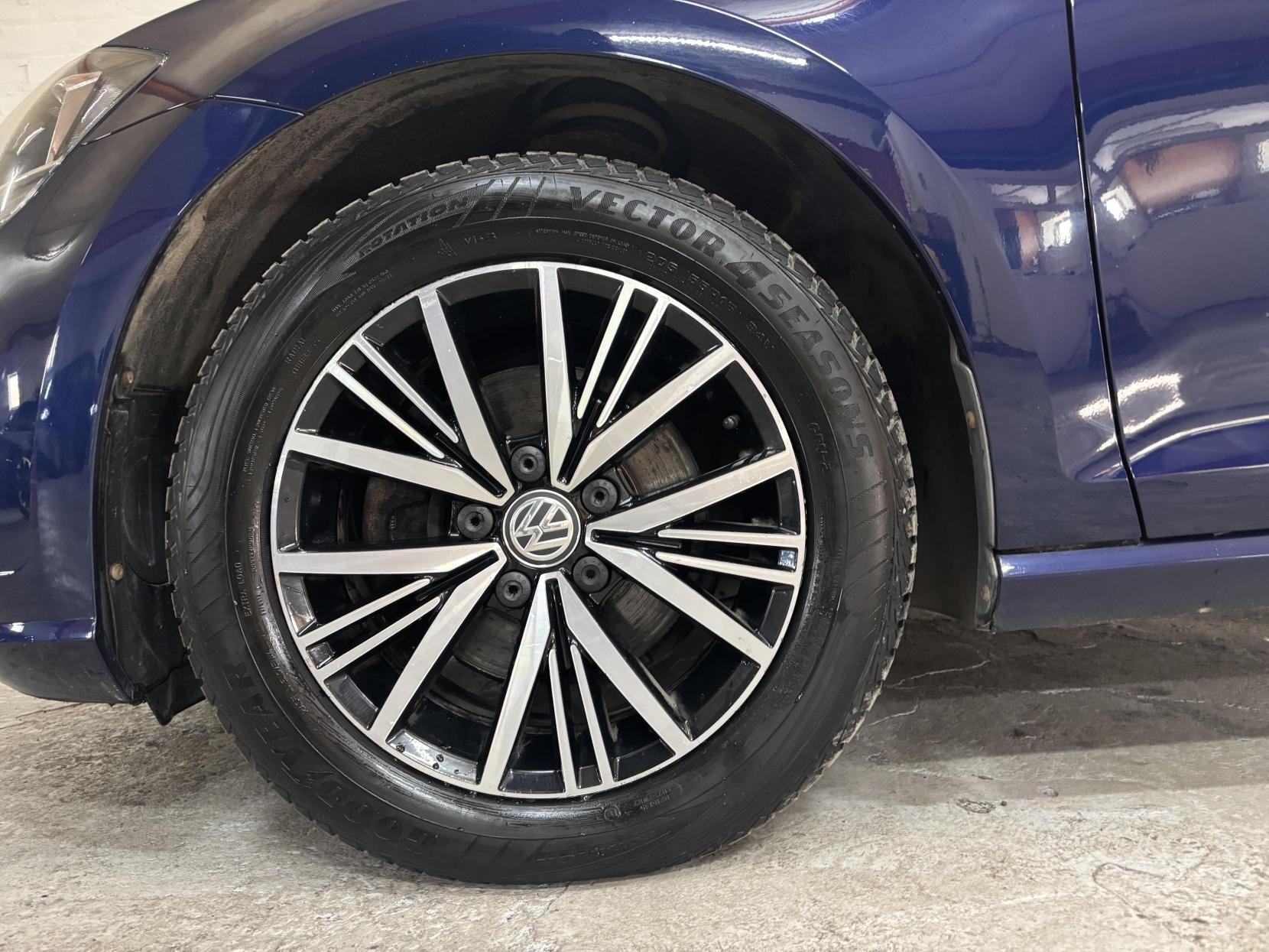 Volkswagen Golf 1.6 TDI SE Nav Estate 5dr Diesel Manual Euro 6 (s/s) (115 ps)