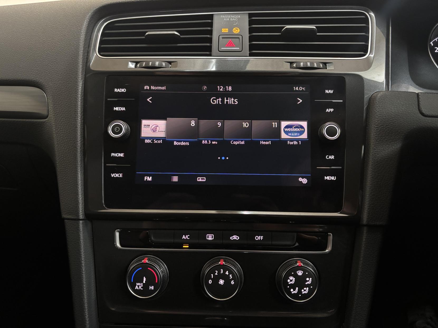 Volkswagen Golf 1.6 TDI SE Nav Estate 5dr Diesel Manual Euro 6 (s/s) (115 ps)