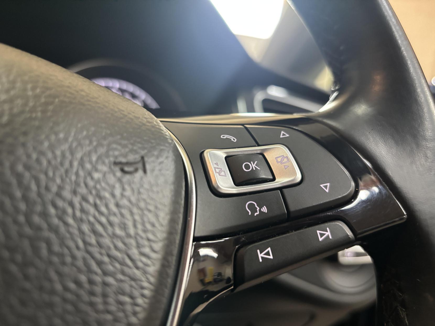 Volkswagen Golf 1.6 TDI SE Nav Estate 5dr Diesel Manual Euro 6 (s/s) (115 ps)