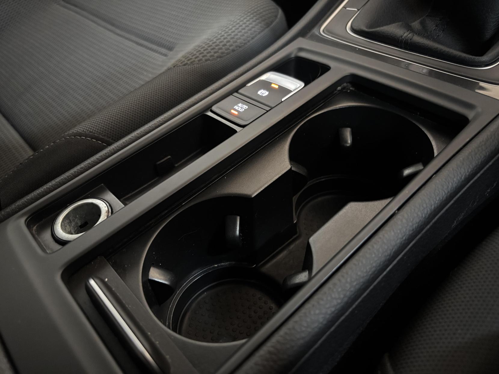 Volkswagen Golf 1.6 TDI SE Nav Estate 5dr Diesel Manual Euro 6 (s/s) (115 ps)