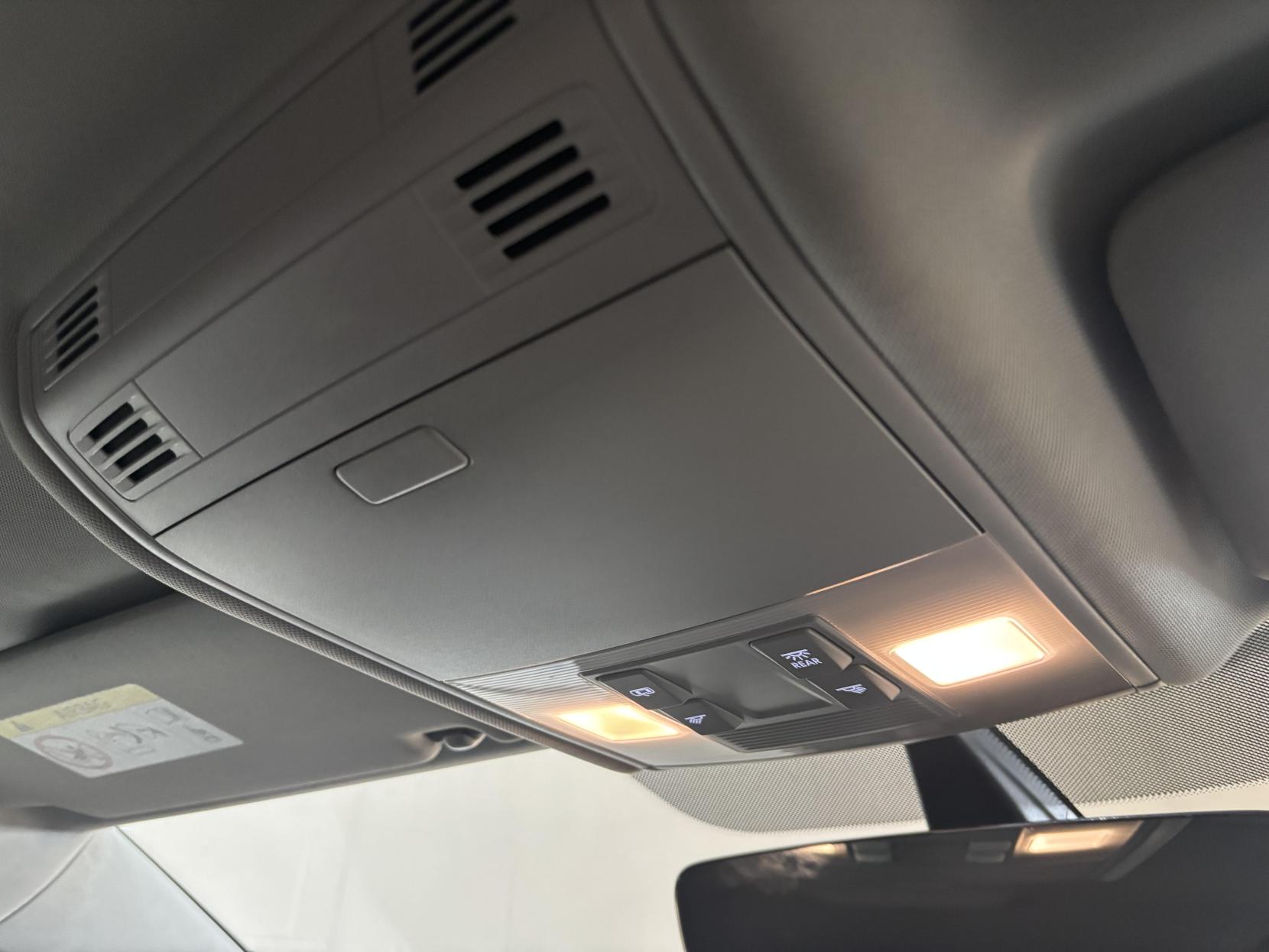 Volkswagen Golf 1.6 TDI SE Nav Estate 5dr Diesel Manual Euro 6 (s/s) (115 ps)