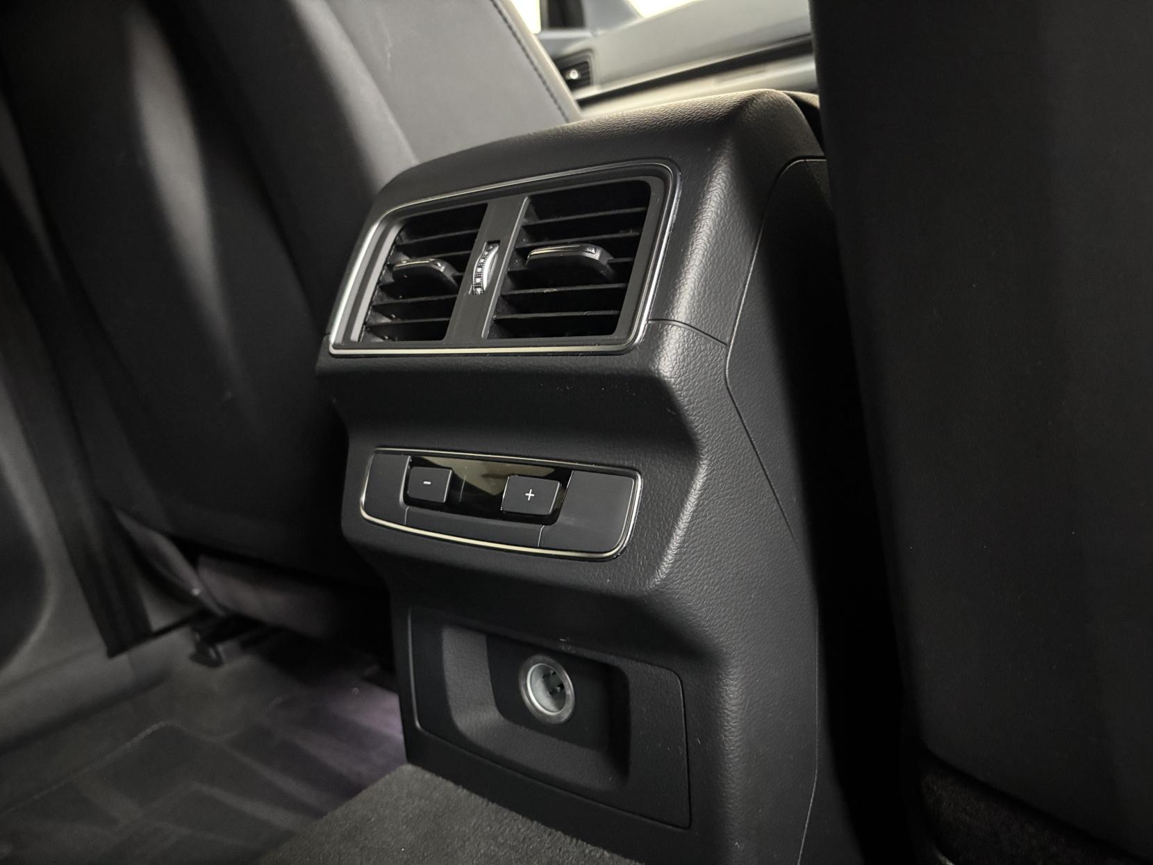 Audi Q5 2.0 TDI S line SUV 5dr Diesel S Tronic quattro Euro 6 (s/s) (190 ps)