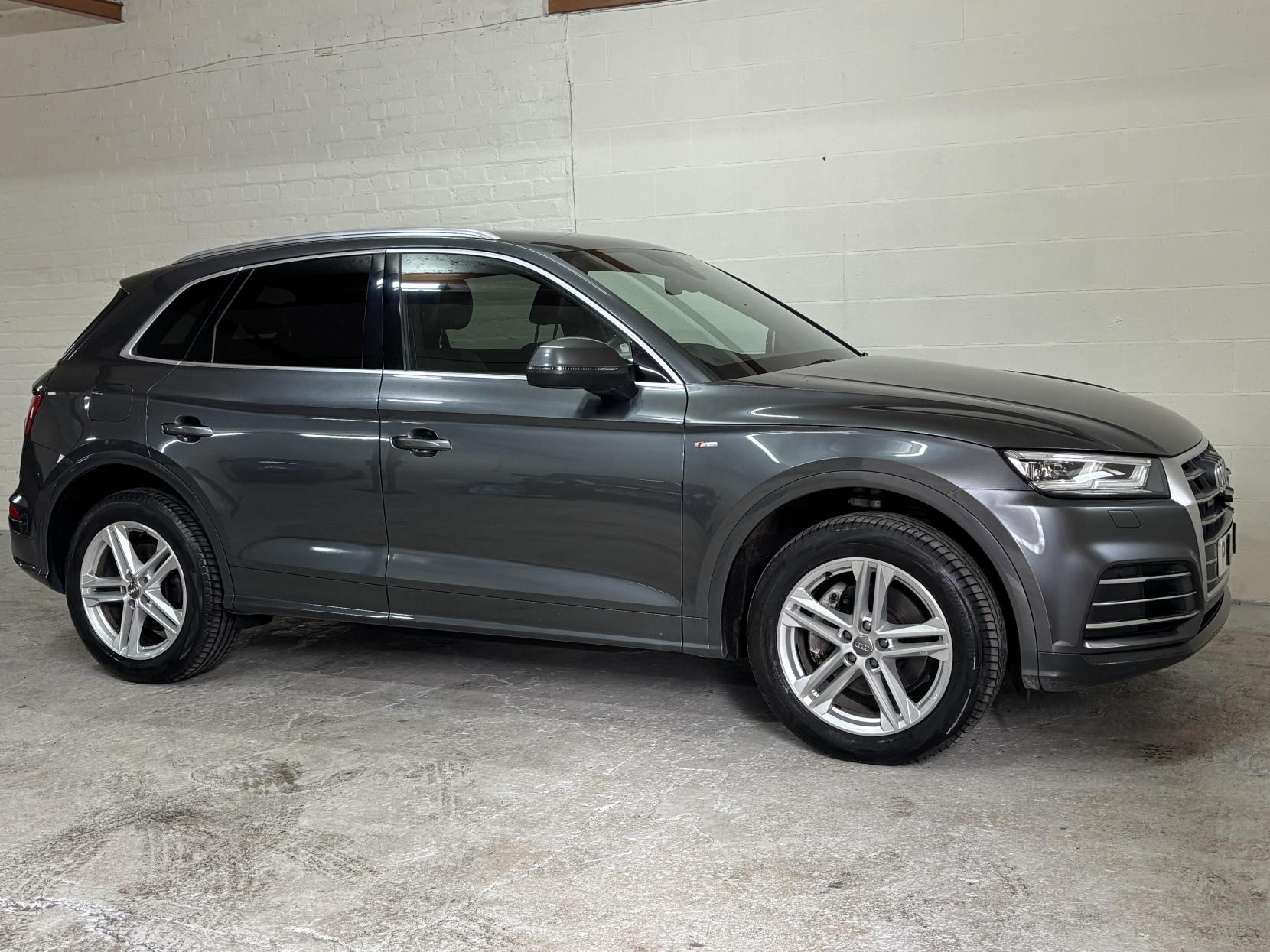 Audi Q5 2.0 TDI S line SUV 5dr Diesel S Tronic quattro Euro 6 (s/s) (190 ps)