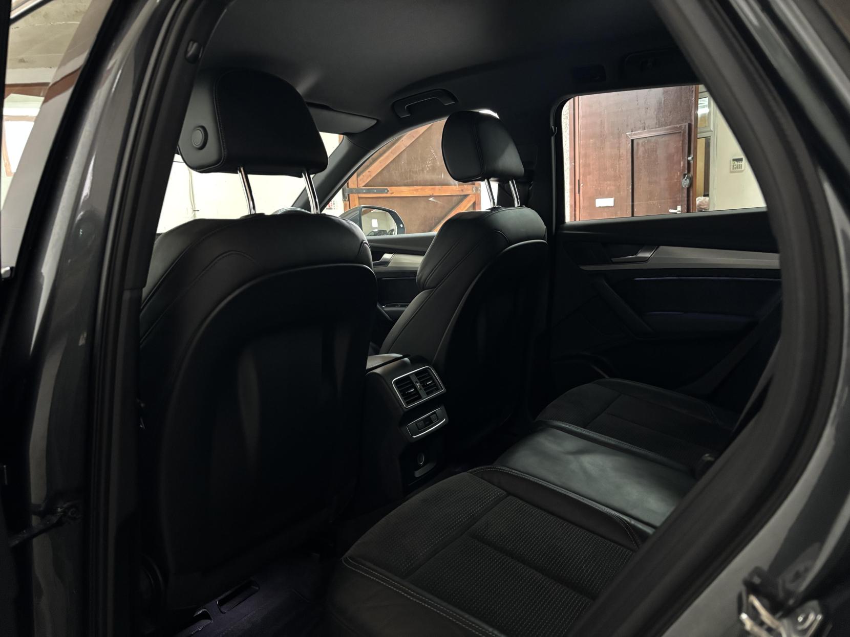 Audi Q5 2.0 TDI S line SUV 5dr Diesel S Tronic quattro Euro 6 (s/s) (190 ps)