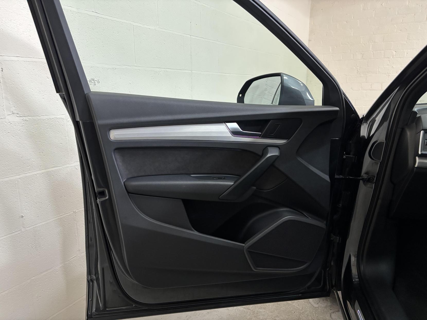 Audi Q5 2.0 TDI S line SUV 5dr Diesel S Tronic quattro Euro 6 (s/s) (190 ps)