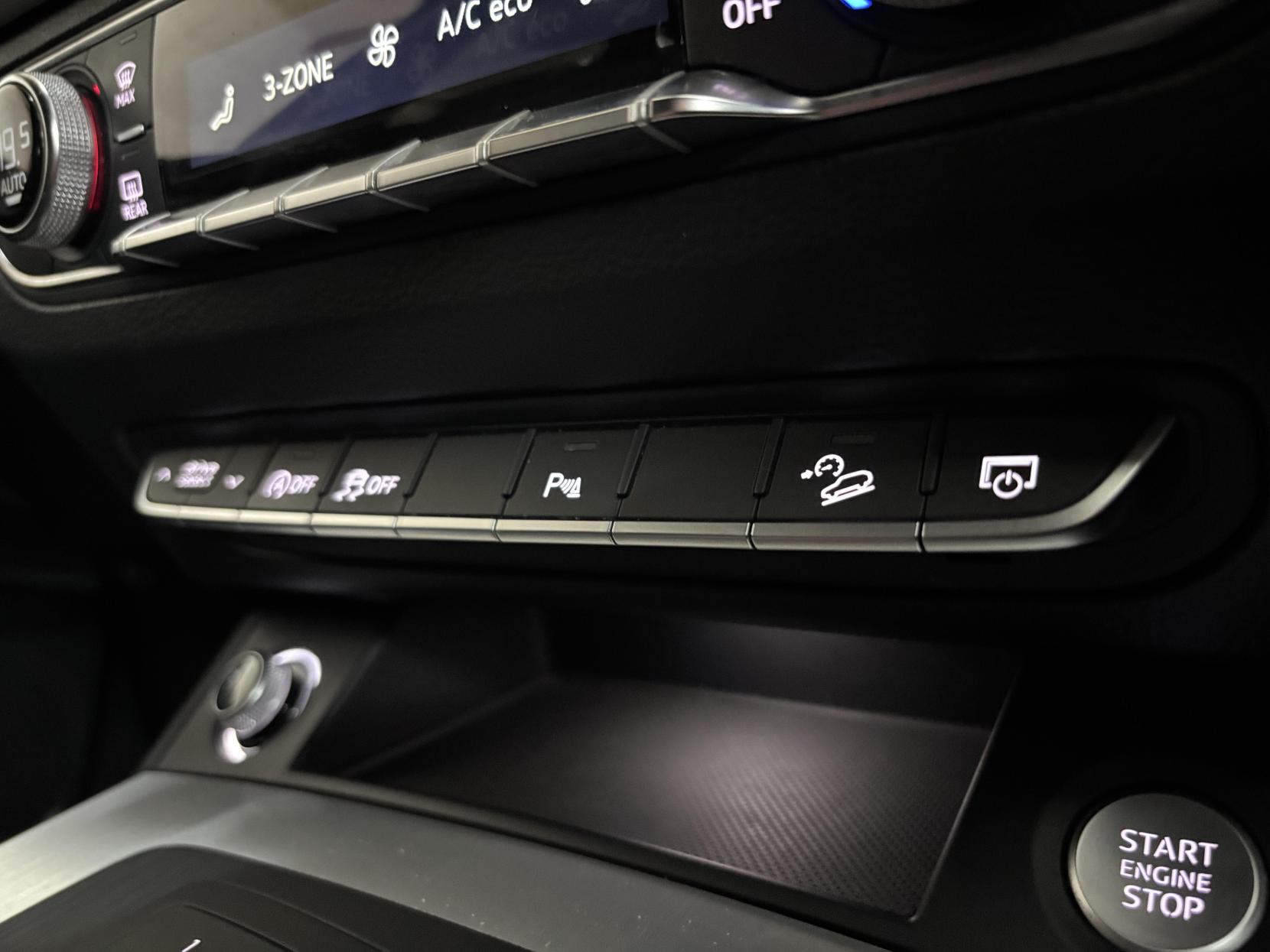 Audi Q5 2.0 TDI S line SUV 5dr Diesel S Tronic quattro Euro 6 (s/s) (190 ps)