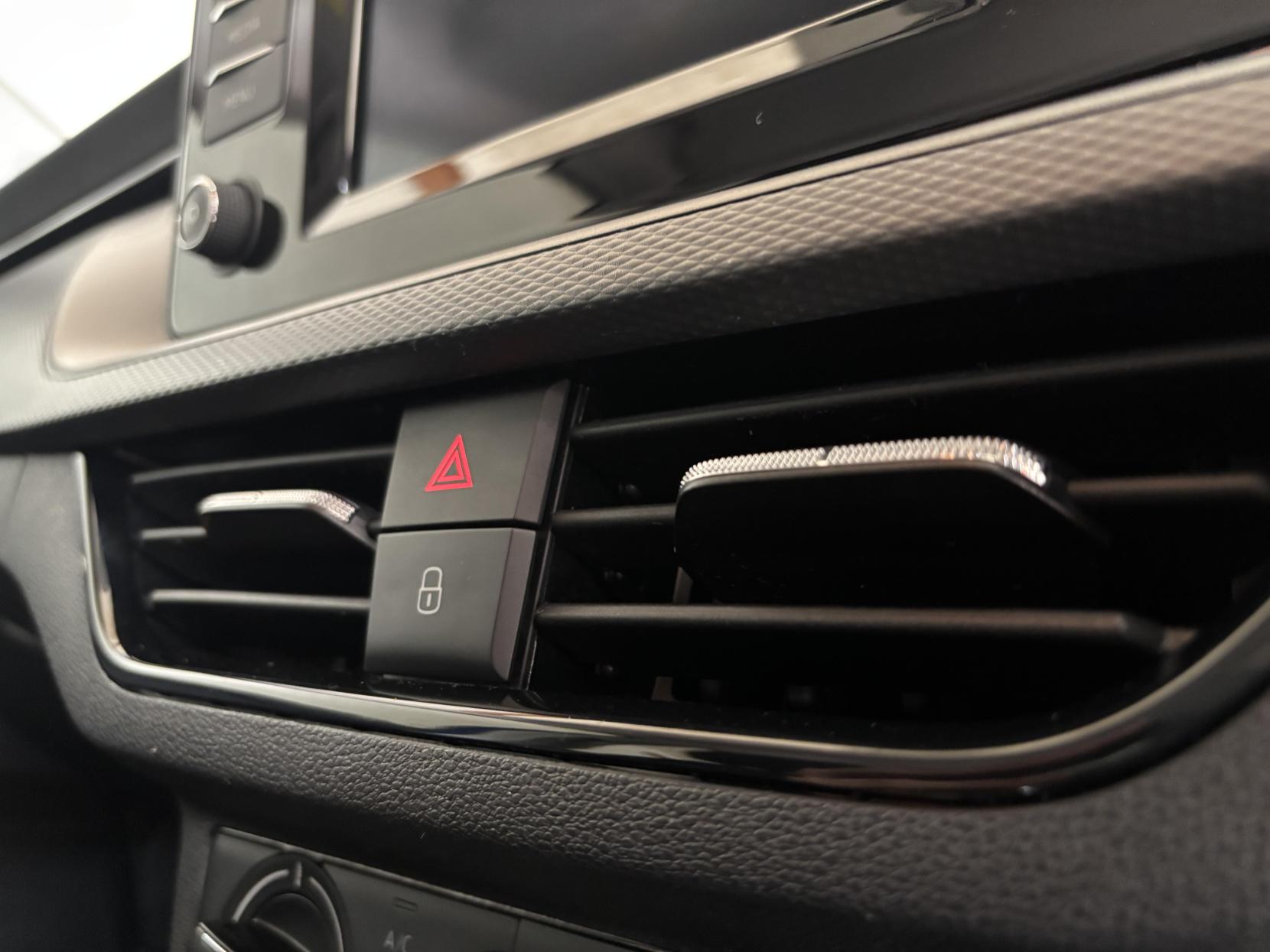 Skoda Kamiq 1.0 TSI S SUV 5dr Petrol Manual Euro 6 (s/s) (95 ps)