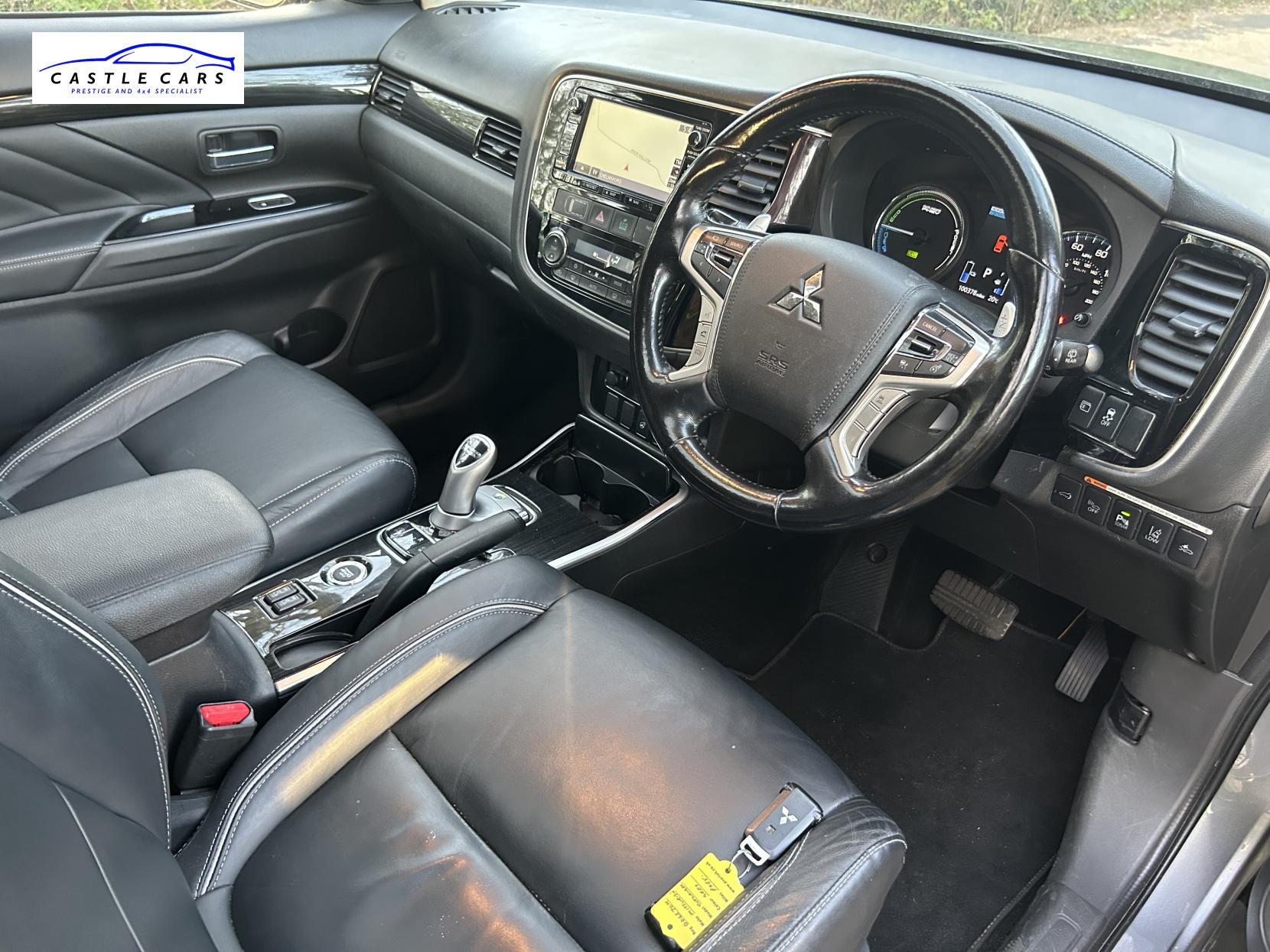 Mitsubishi Outlander 2.0h 12kWh GX4hs SUV 5dr Petrol Plug-in Hybrid CVT 4WD Euro 6 (s/s) (200 ps)