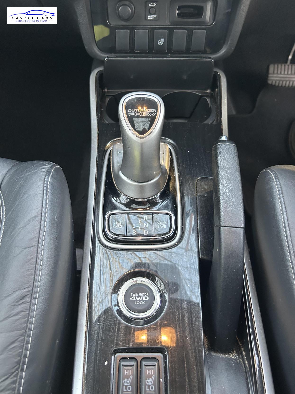Mitsubishi Outlander 2.0h 12kWh GX4hs SUV 5dr Petrol Plug-in Hybrid CVT 4WD Euro 6 (s/s) (200 ps)
