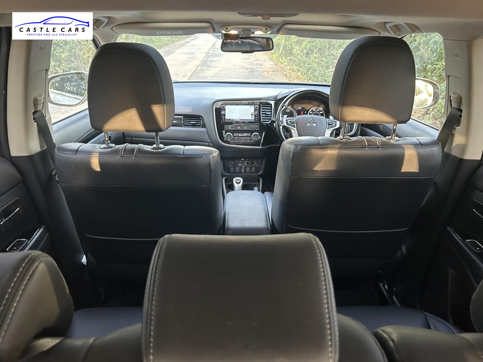 Mitsubishi Outlander 2.0h 12kWh GX4hs SUV 5dr Petrol Plug-in Hybrid CVT 4WD Euro 6 (s/s) (200 ps)