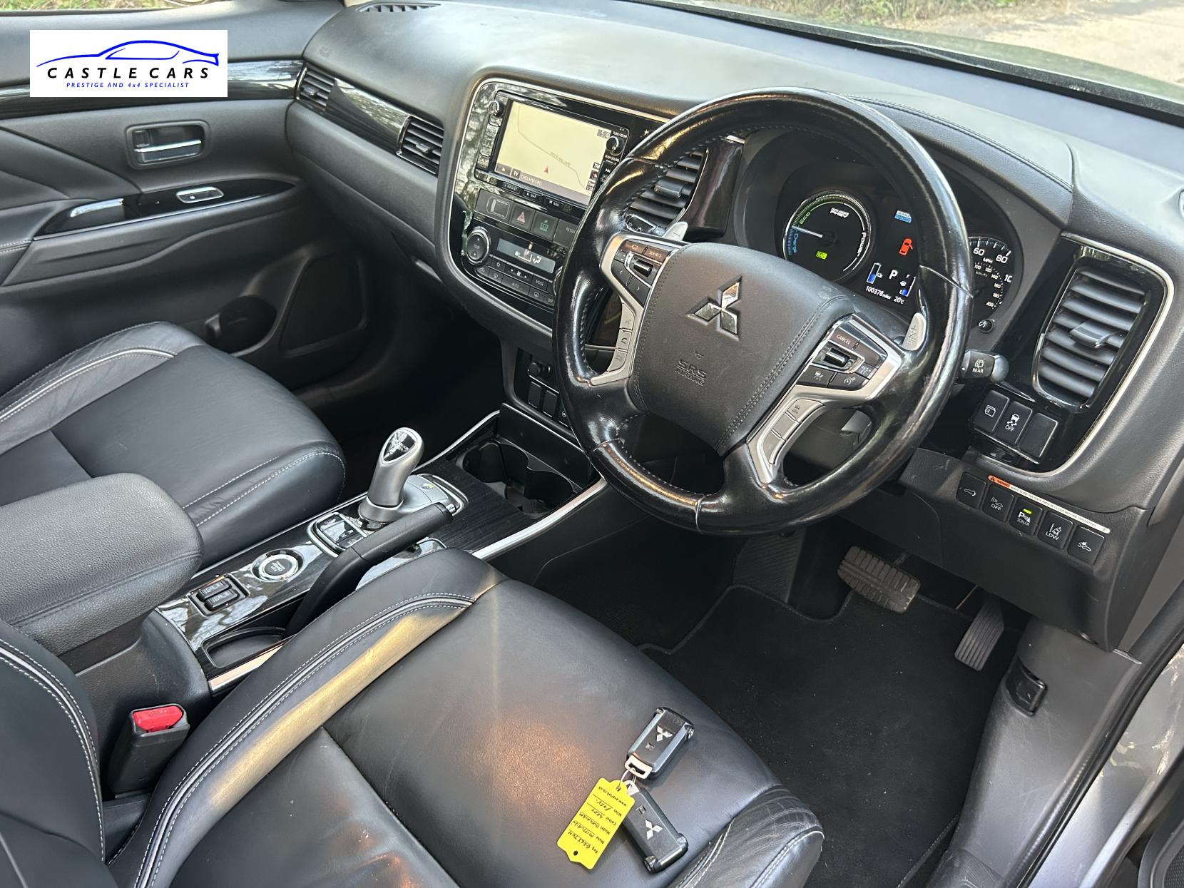 Mitsubishi Outlander 2.0h 12kWh GX4hs SUV 5dr Petrol Plug-in Hybrid CVT 4WD Euro 6 (s/s) (200 ps)