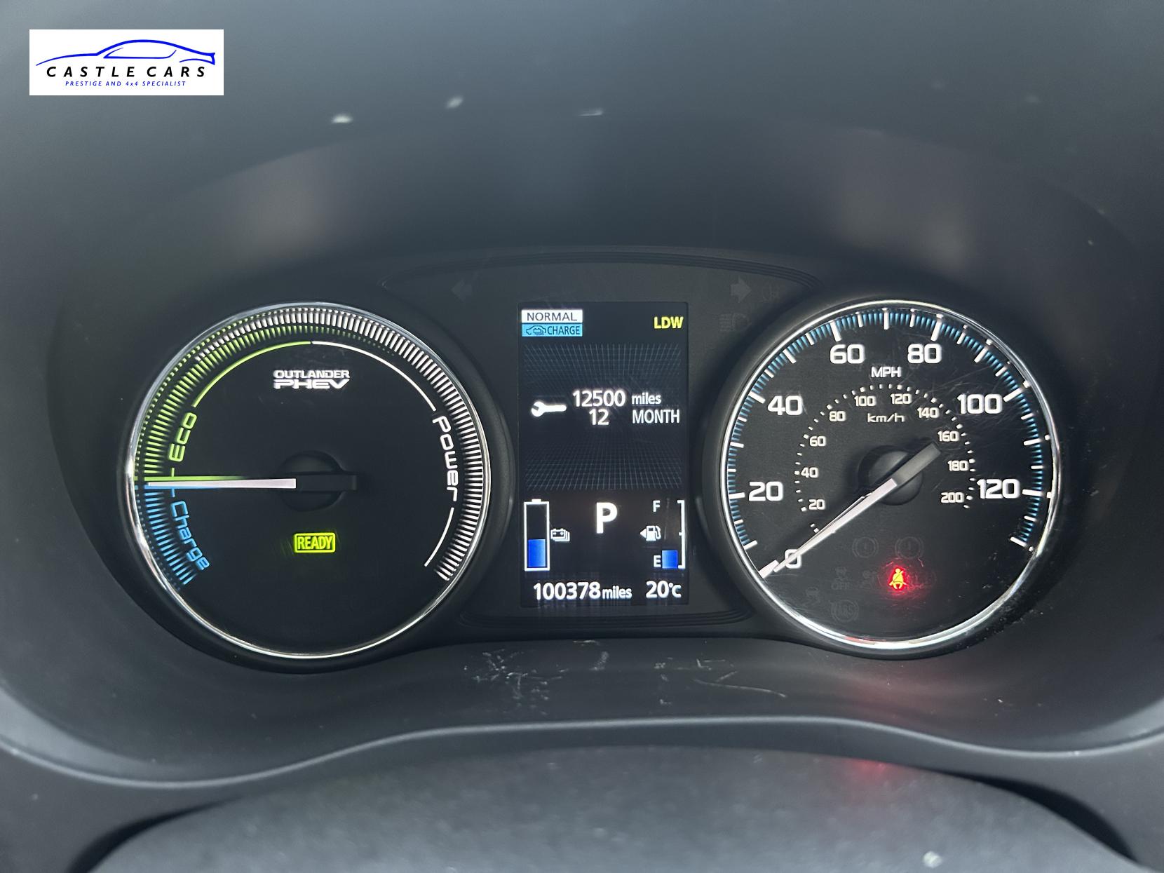 Mitsubishi Outlander 2.0h 12kWh GX4hs SUV 5dr Petrol Plug-in Hybrid CVT 4WD Euro 6 (s/s) (200 ps)