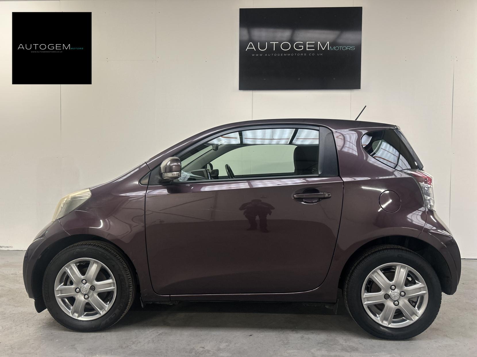 Toyota iQ 1.0 VVT-i 2 Hatchback 3dr Petrol Manual Euro 4 (68 bhp)