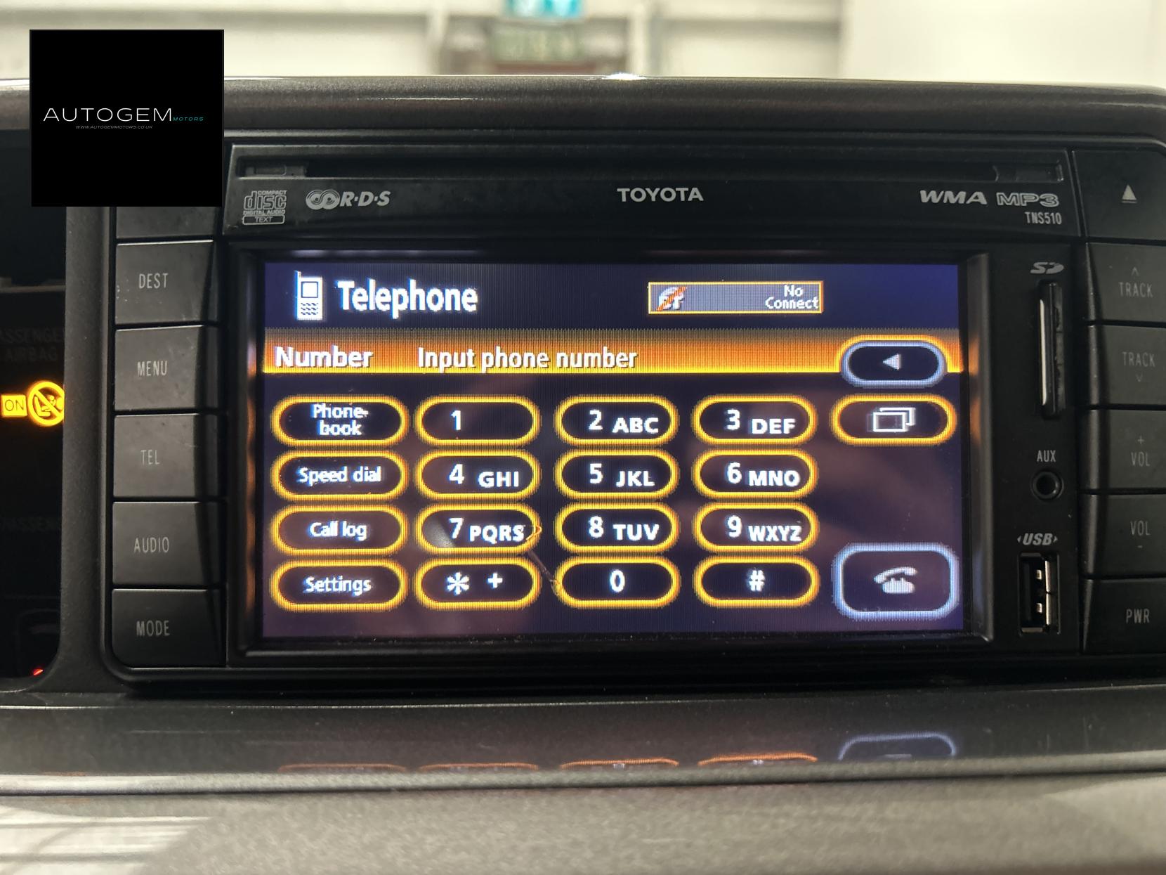 Toyota iQ 1.0 VVT-i 2 Hatchback 3dr Petrol Manual Euro 4 (68 bhp)