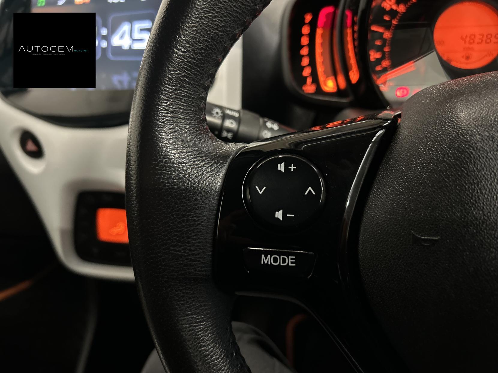 Peugeot 108 1.2 PureTech Roland Garros Top! 3dr Petrol Manual Euro 6 (82 ps)