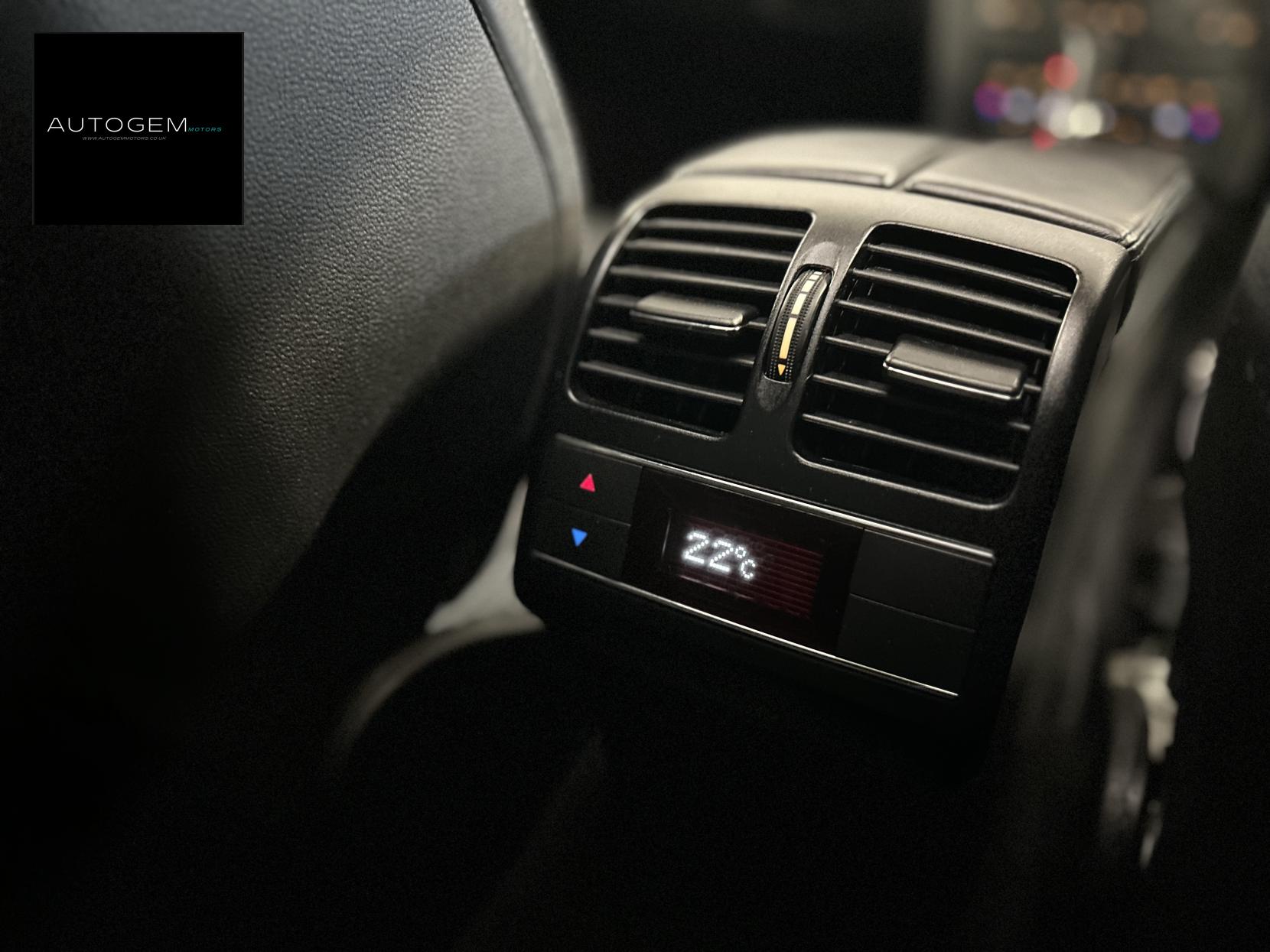 Mercedes-Benz E Class 3.0 E350 CDI V6 BlueEfficiency Sport Coupe 2dr Diesel G-Tronic Euro 5 (231 ps)