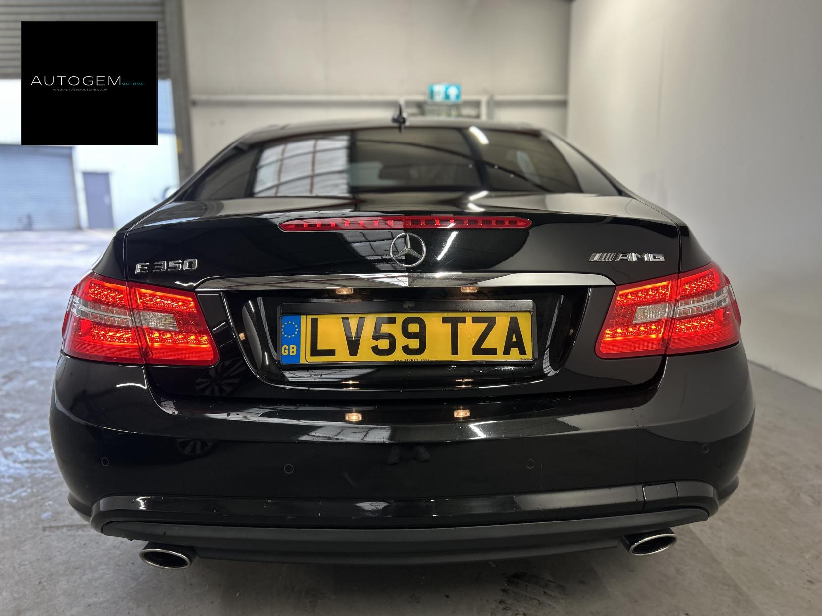 Mercedes-Benz E Class 3.0 E350 CDI V6 BlueEfficiency Sport Coupe 2dr Diesel G-Tronic Euro 5 (231 ps)