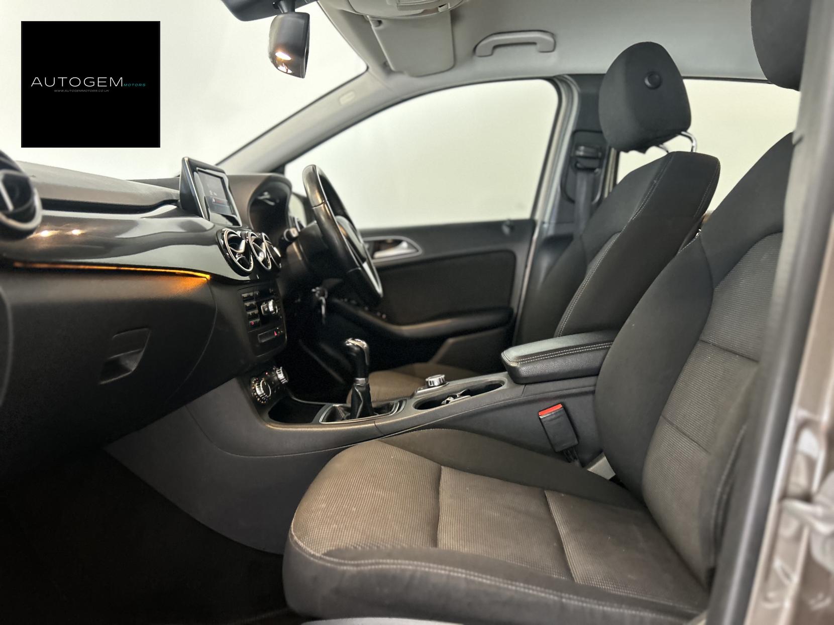 Mercedes-Benz B Class 1.6 B180 BlueEfficiency SE MPV 5dr Petrol Manual Euro 5 (s/s) (122 ps)