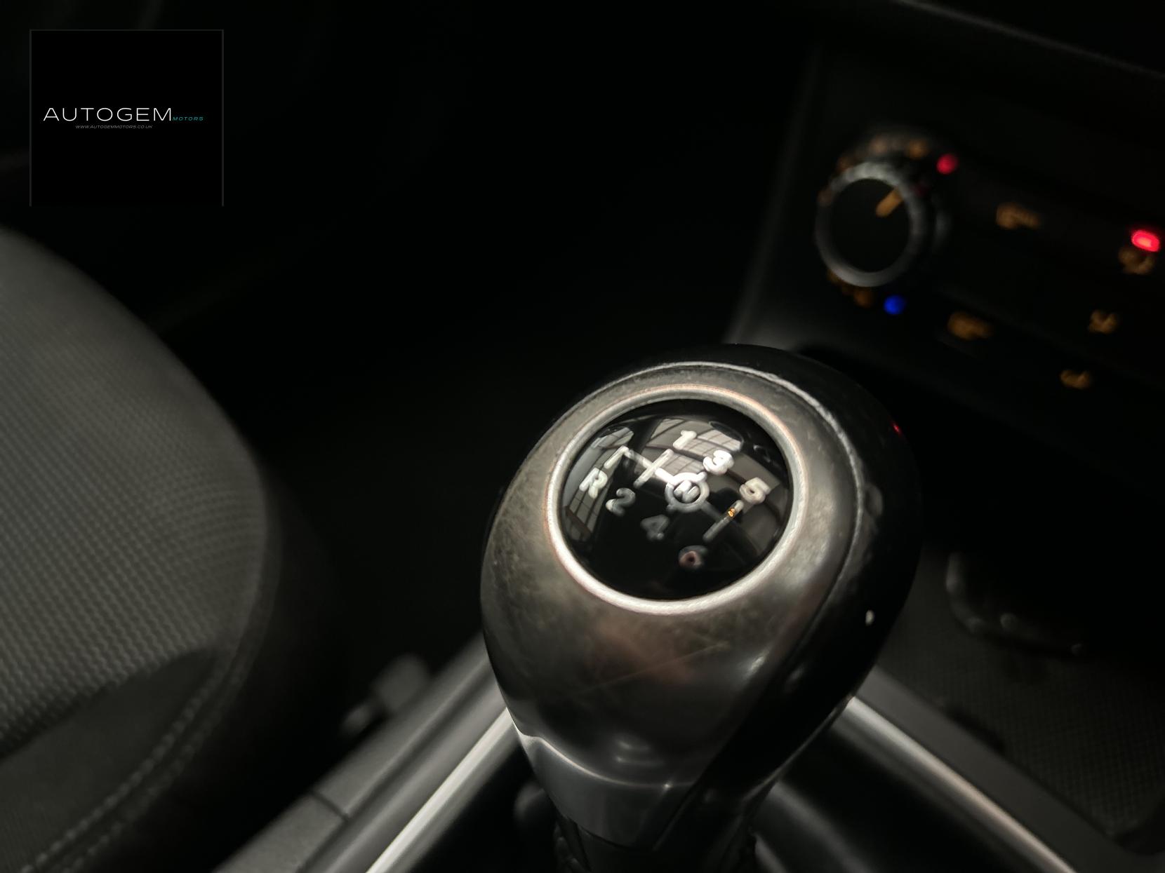 Mercedes-Benz B Class 1.6 B180 BlueEfficiency SE MPV 5dr Petrol Manual Euro 5 (s/s) (122 ps)