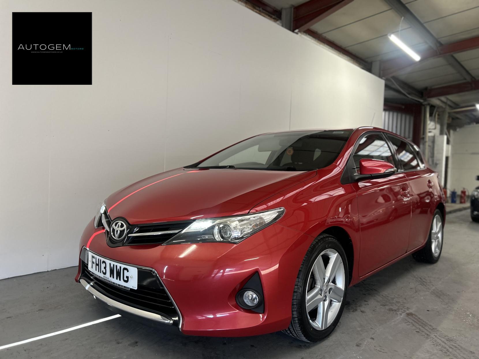 Toyota Auris 1.6 V-Matic Sport Hatchback 5dr Petrol Manual Euro 5 (132 ps)