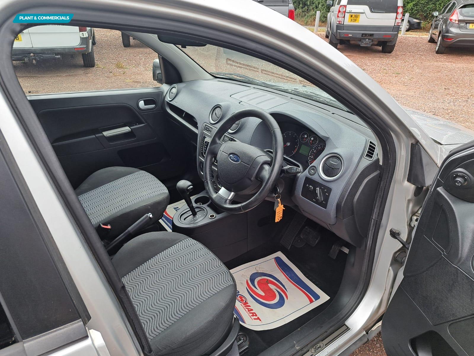 Ford Fusion 1.6 Plus Hatchback 5dr Petrol Automatic (181 g/km, 99 bhp)