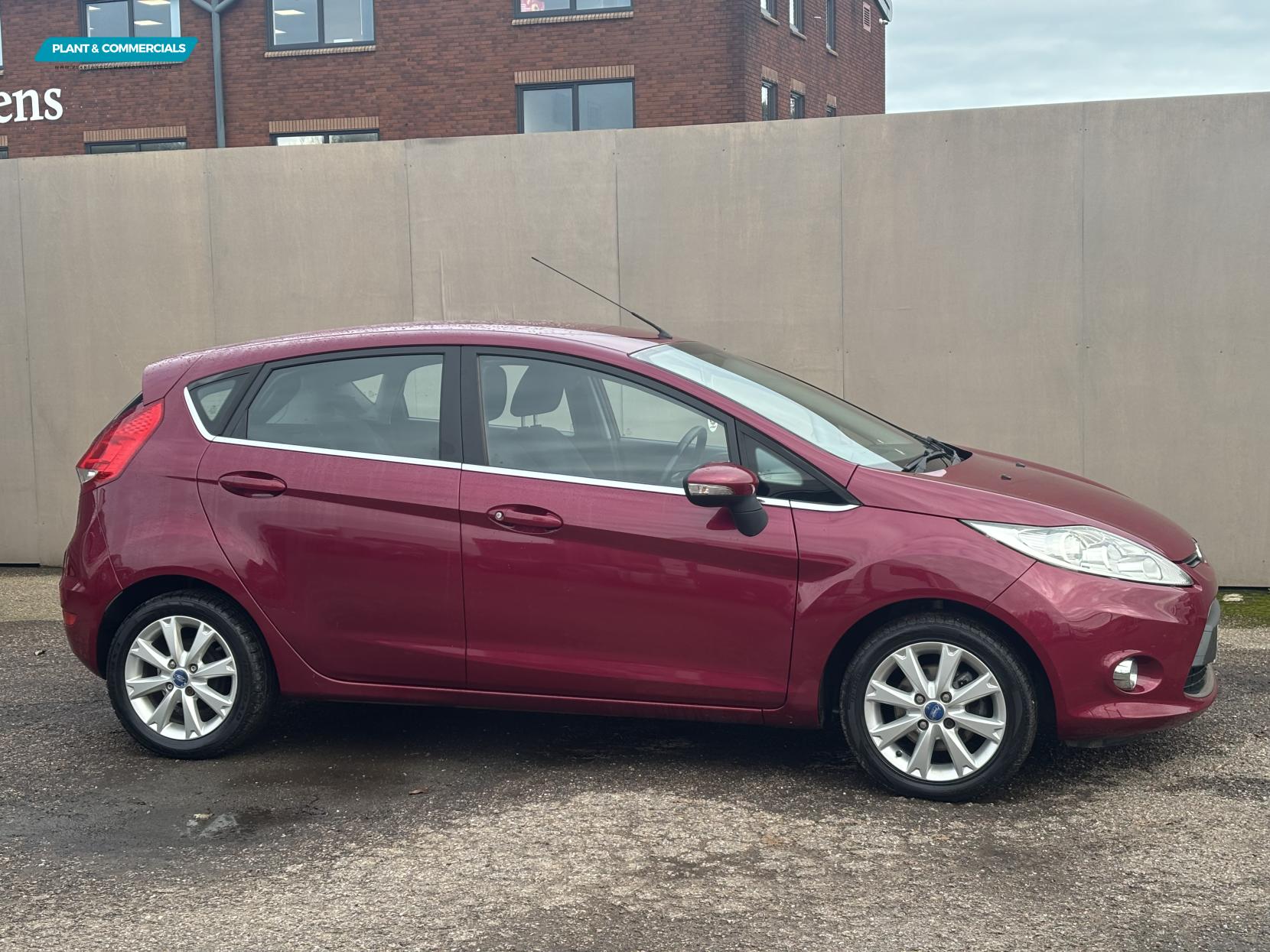 Ford Fiesta 1.4 Zetec Hatchback 5dr Petrol Manual (133 g/km, 94 bhp)