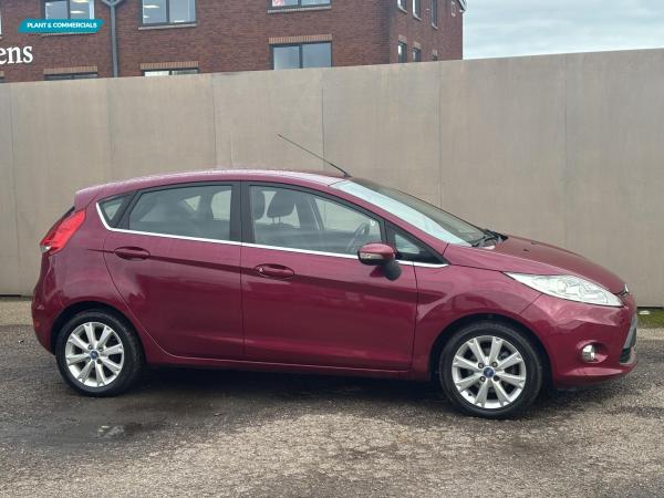 Ford Fiesta 1.4 Zetec Hatchback 5dr Petrol Manual (133 g/km, 94 bhp)