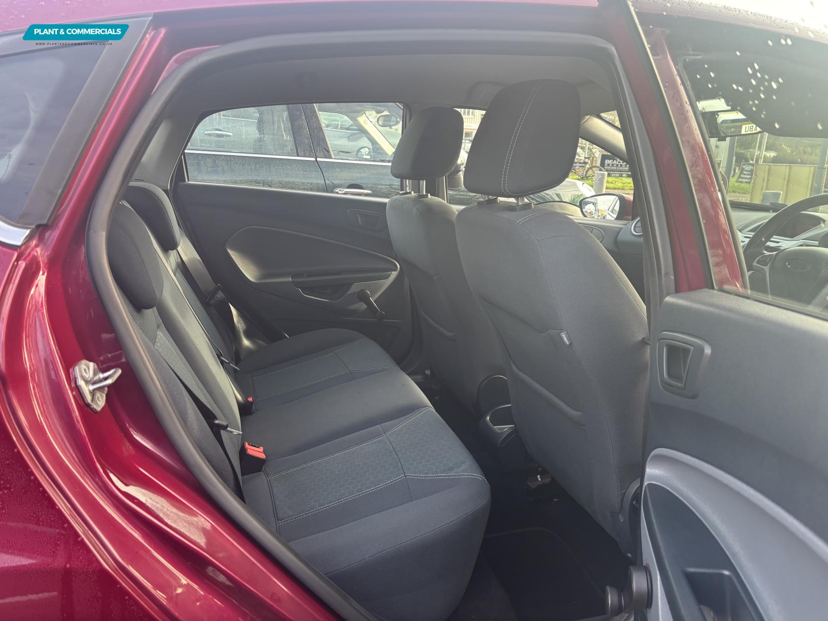 Ford Fiesta 1.4 Zetec Hatchback 5dr Petrol Manual (133 g/km, 94 bhp)