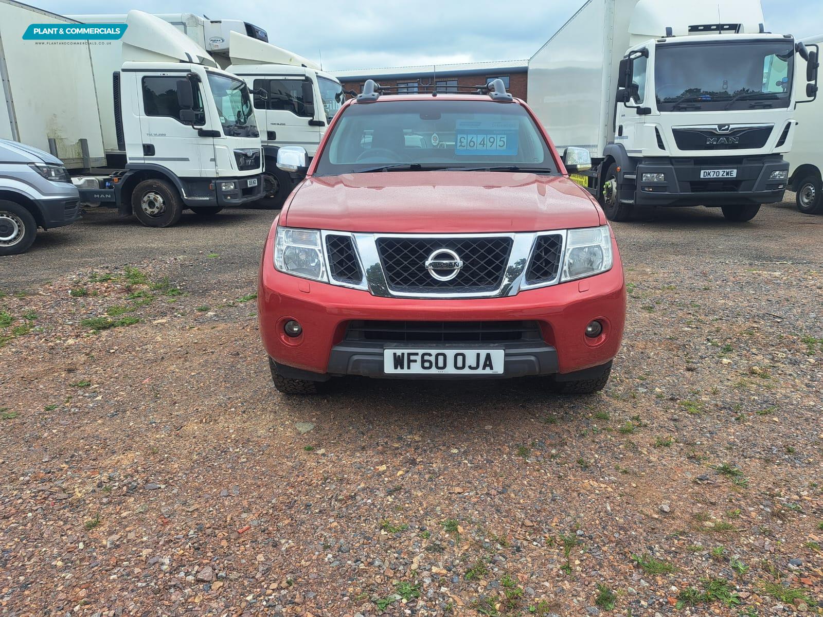 Nissan Navara 2.5 dCi Tekna Pickup Double Cab 4dr Diesel Auto 4WD Euro 4 (190 ps)