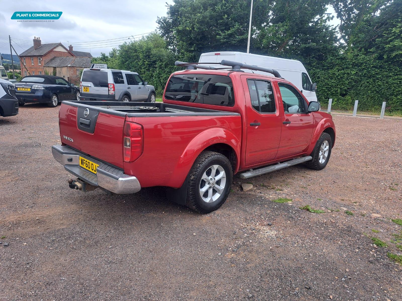 Nissan Navara 2.5 dCi Tekna Pickup Double Cab 4dr Diesel Auto 4WD Euro 4 (190 ps)