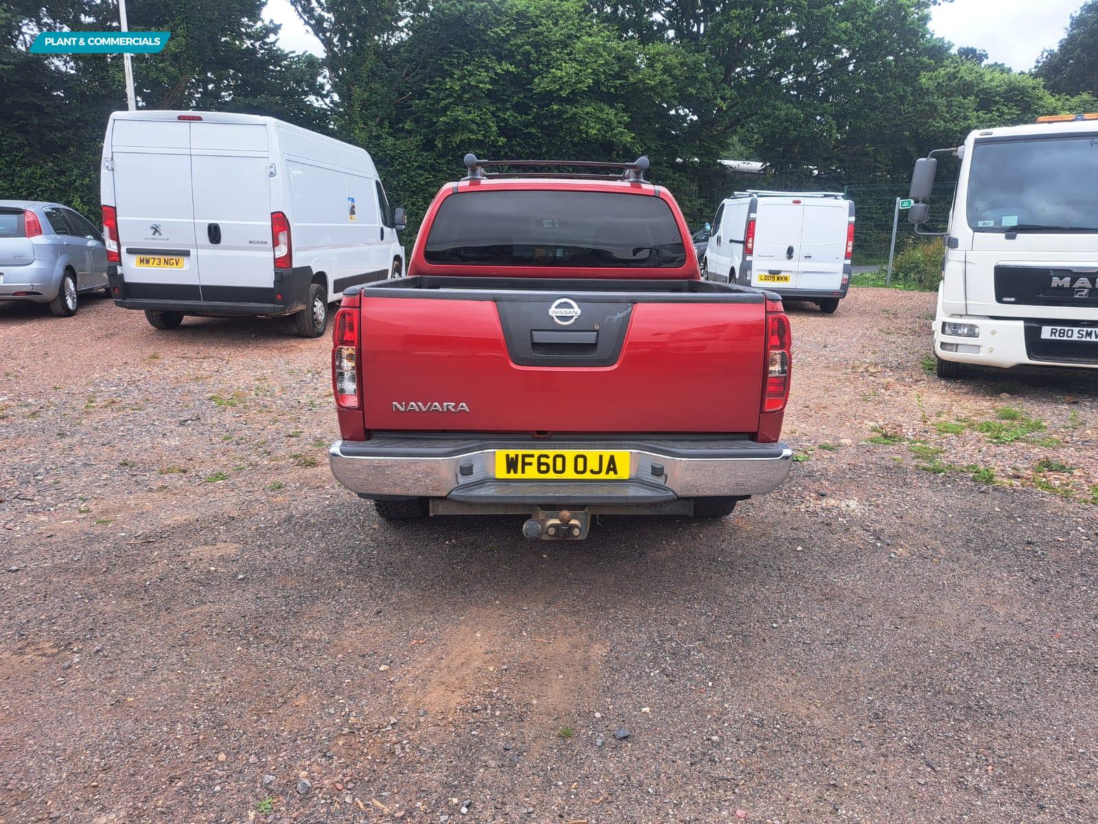 Nissan Navara 2.5 dCi Tekna Pickup Double Cab 4dr Diesel Auto 4WD Euro 4 (190 ps)