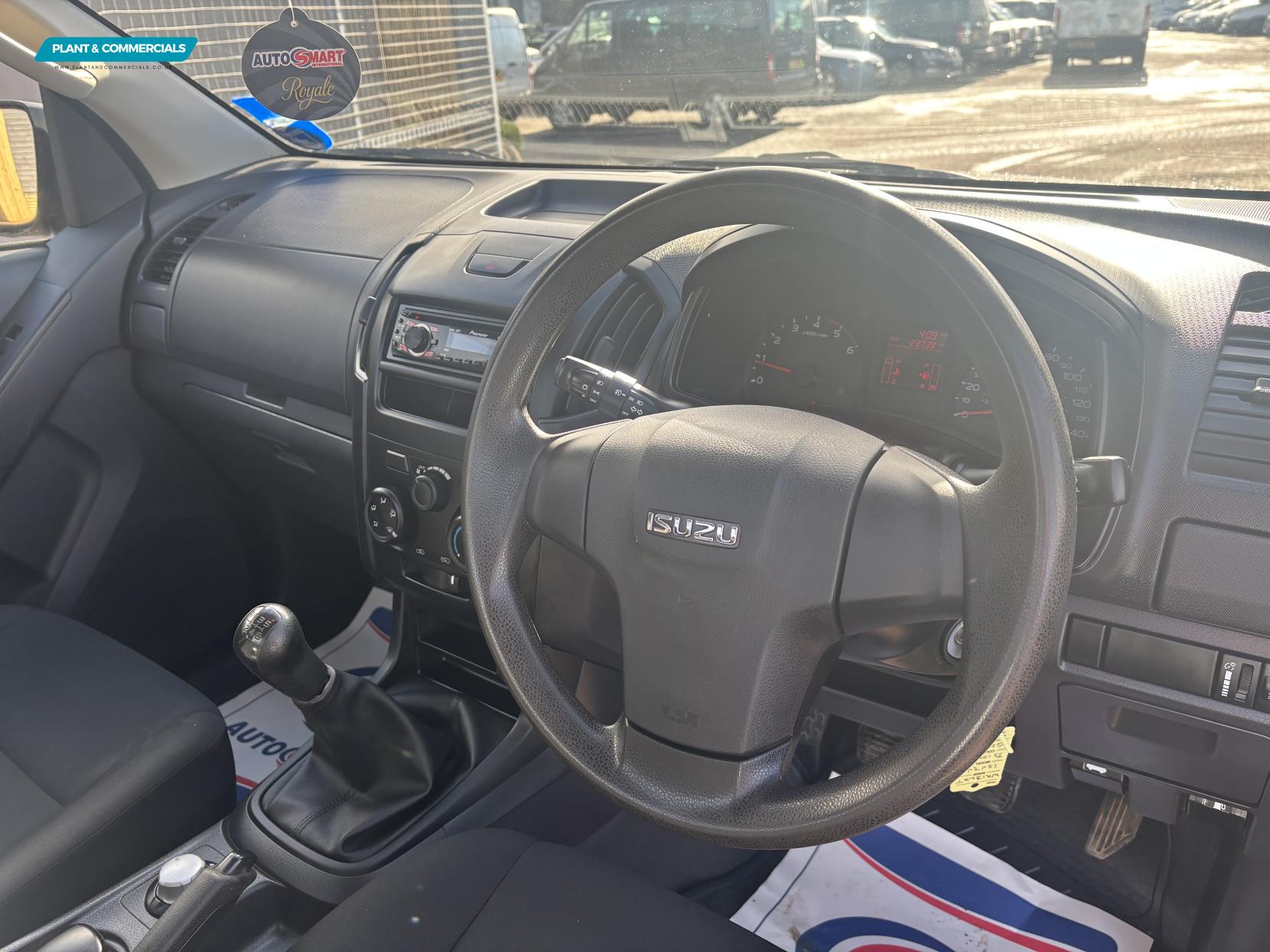 Isuzu D-Max 2.5 TD Pickup 2dr Diesel Manual 4x4 (194 g/km, 161 bhp)