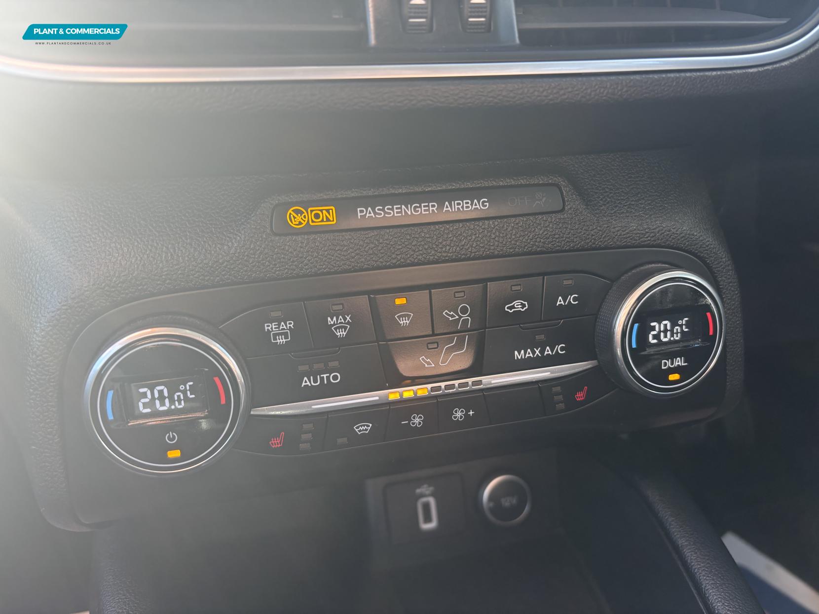 Ford Focus 1.0T EcoBoost Titanium Hatchback 5dr Petrol Manual Euro 6 (s/s) (125 ps)