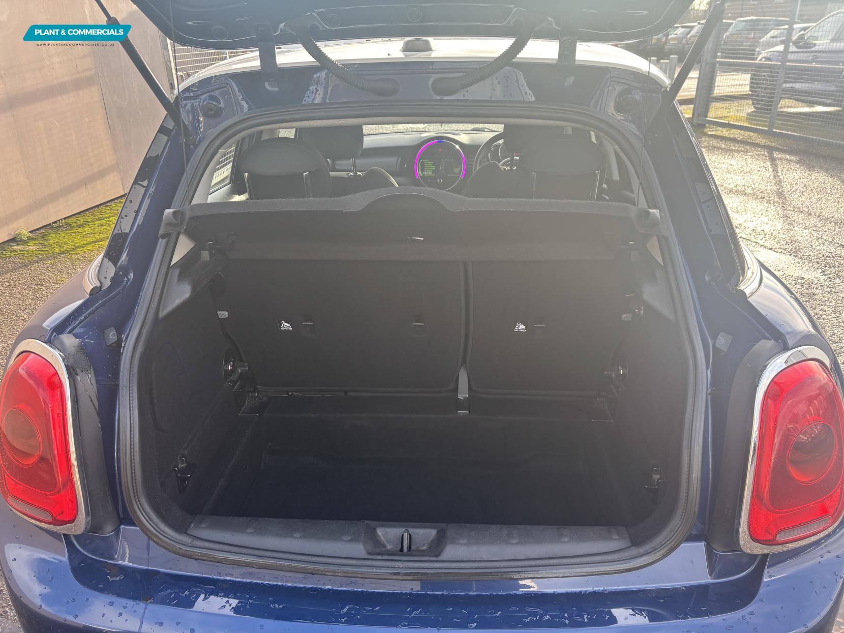 MINI Hatch 1.5 Cooper D Hatchback 5dr Diesel Manual Euro 6 (s/s) (116 ps)