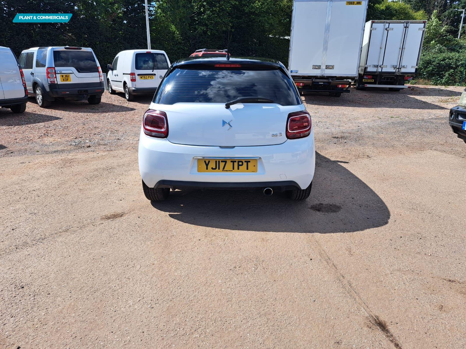DS AUTOMOBILES DS 3 1.2 PureTech Chic Hatchback 3dr Petrol Manual Euro 6 (82 ps)