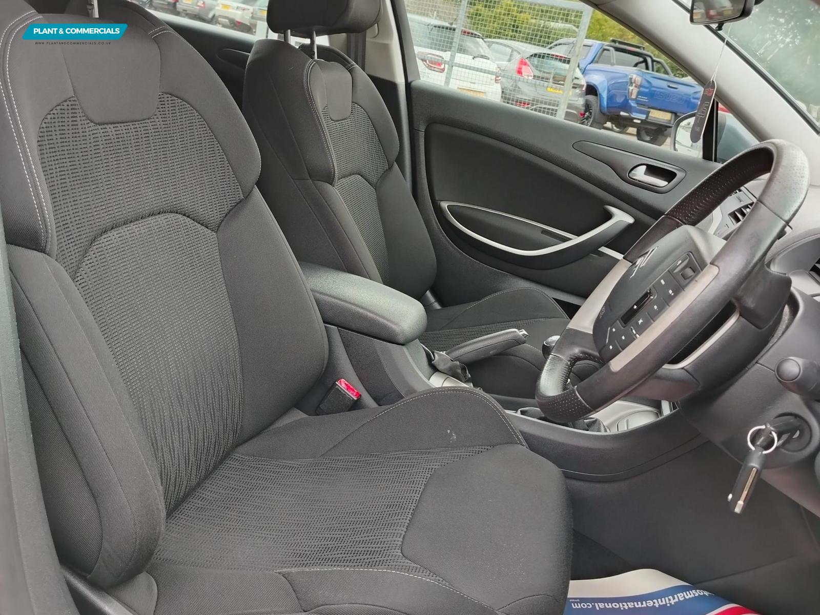 Citroen C5 1.6 HDi VTR+ Tourer 5dr Diesel Manual Euro 5 (SNav) (110 ps)