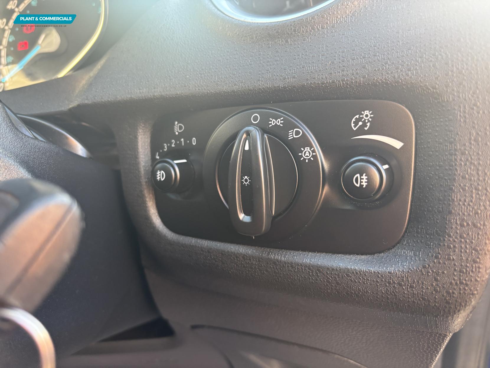 Ford Fiesta 1.5 TDCi Titanium Hatchback 5dr Diesel Manual Euro 6 (75 ps)