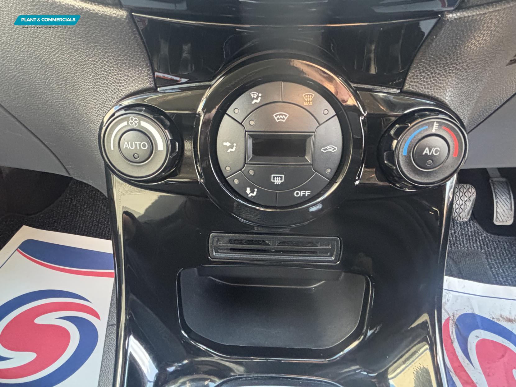 Ford Fiesta 1.5 TDCi Titanium Hatchback 5dr Diesel Manual Euro 6 (75 ps)