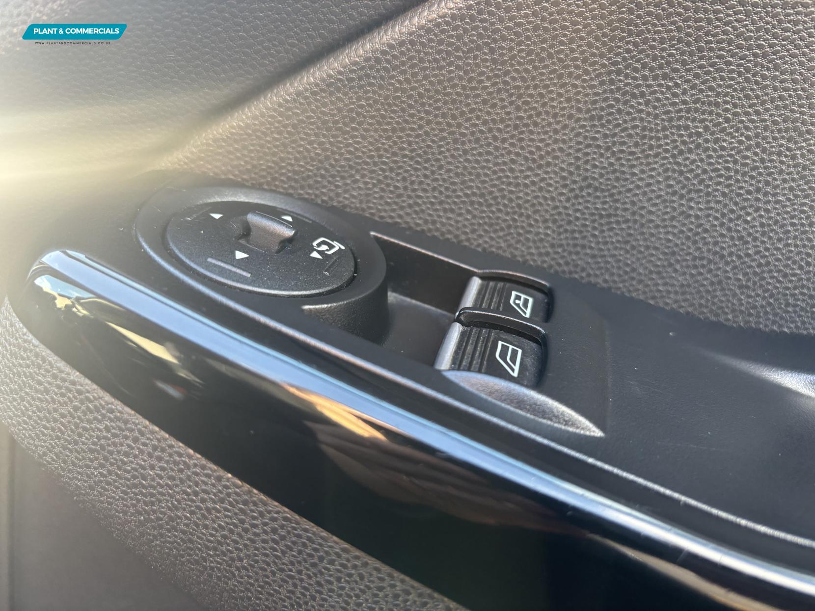 Ford Fiesta 1.5 TDCi Titanium Hatchback 5dr Diesel Manual Euro 6 (75 ps)