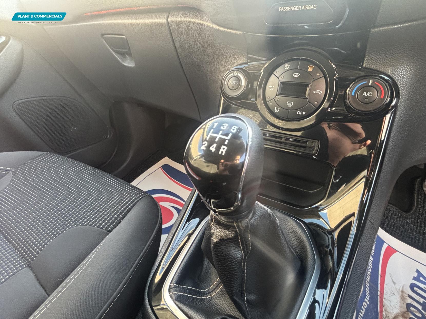 Ford Fiesta 1.5 TDCi Titanium Hatchback 5dr Diesel Manual Euro 6 (75 ps)